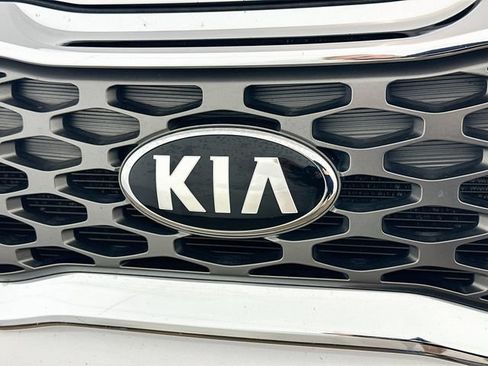 Used 2021 Kia Telluride LX AWD/4WD image 28