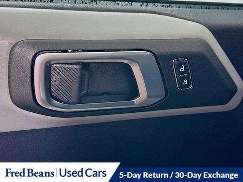 Certified 2023 Ford Bronco Badlands w/ Sasquatch Package image 19