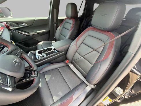 New 2026 Chevrolet Equinox RS w/ Convenience Package III FWD image 18