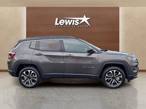 Used 2024 Jeep Compass Limited w/ Sun and Sound Group image 6