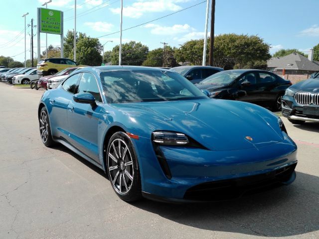 Used 2023 Porsche Taycan RWD image 4
