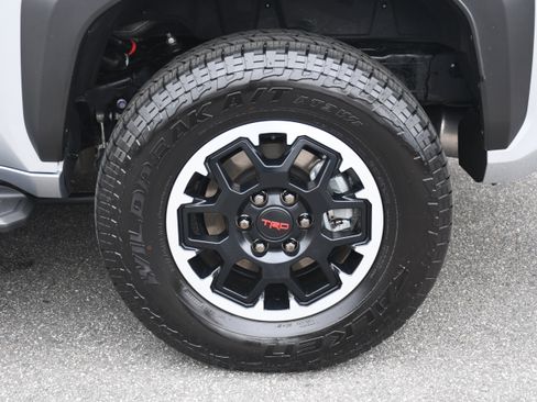 Certified 2025 Toyota 4Runner TRD Off-Road Premium image 24