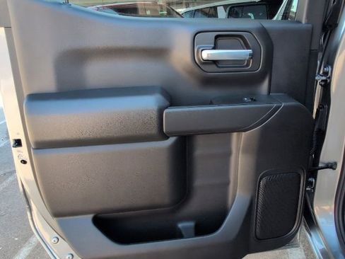 Used 2026 Chevrolet Silverado 1500 Custom image 9