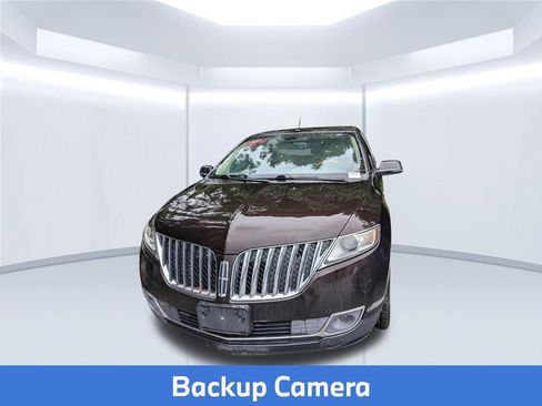 Used 2015 Lincoln MKX AWD w/ Equipment Group 102A image 2