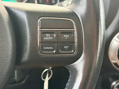 Used 2015 Jeep Wrangler Unlimited Sahara w/ Dual Top Group AWD/4WD image 28