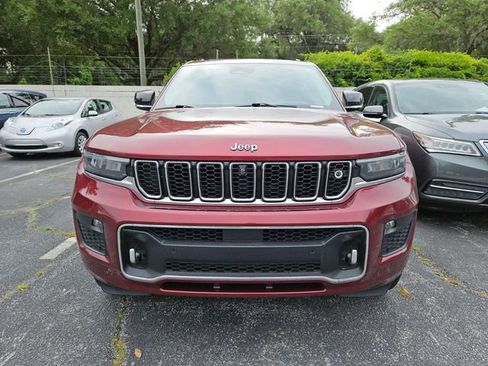 Used 2021 Jeep Grand Cherokee L Overland w/ Advanced Protech Group III AWD/4WD image 3