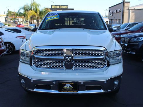 Used 2017 RAM 1500 Laramie w/ Convenience Group AWD/4WD image 3