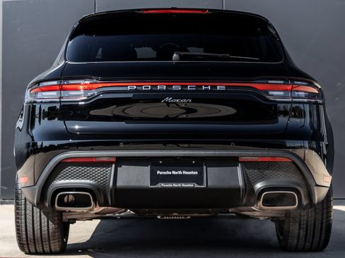 Certified 2026 Porsche Macan AWD/4WD image 10