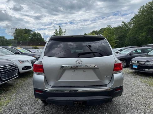 Used 2013 Toyota Highlander SE image 7
