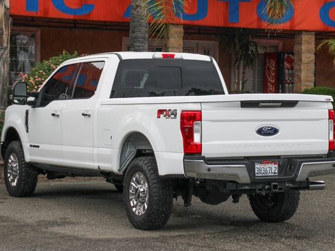 Used 2018 Ford F250 XLT w/ XLT Premium Package image 7