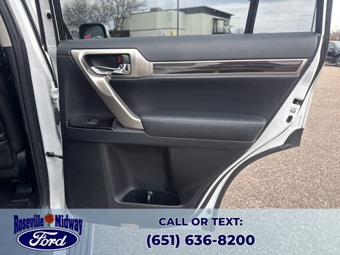 Used 2015 Lexus GX 460 image 41