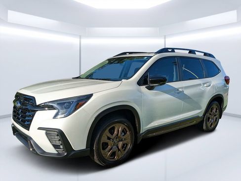 Certified 2025 Subaru Ascent Bronze Edition w/ Popular Package #2 AWD/4WD image 7