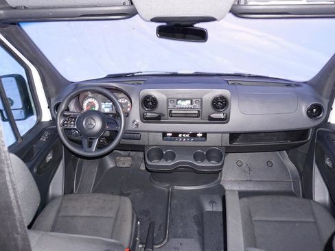 Used 2020 Mercedes-Benz Sprinter 2500 w/ Driver Convenience Package image 13