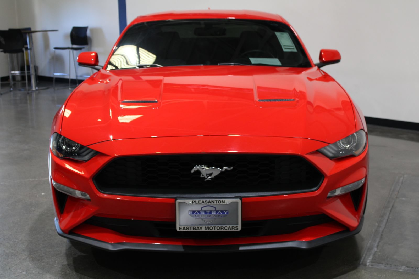 Used 2020 Ford Mustang Premium RWD image 5