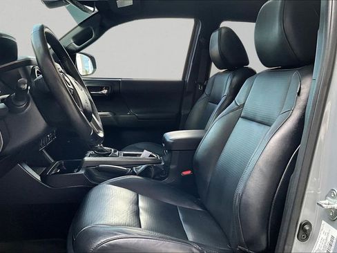 Certified 2021 Toyota Tacoma TRD Off-Road w/ TRD Premium Off Road Package image 21