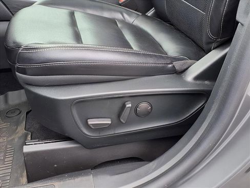 Used 2022 Ford Escape SEL image 21