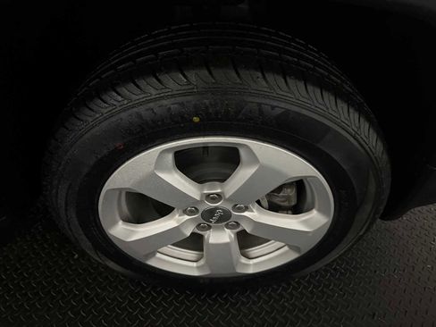 Certified 2021 Jeep Compass Latitude image 12