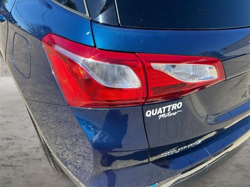 Used 2020 Chevrolet Equinox LT w/ Driver Convenience Package FWD image 21