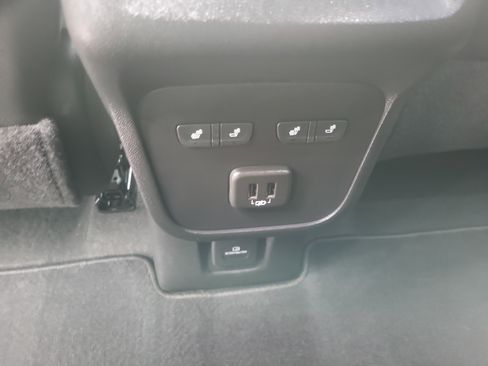 Used 2022 Chevrolet Equinox Premier image 14