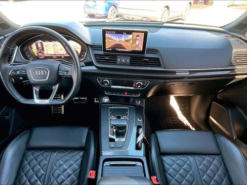Used 2020 Audi SQ5 Prestige w/ Prestige Package image 17