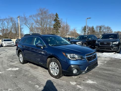 Used 2019 Subaru Outback 2.5i Premium image 15