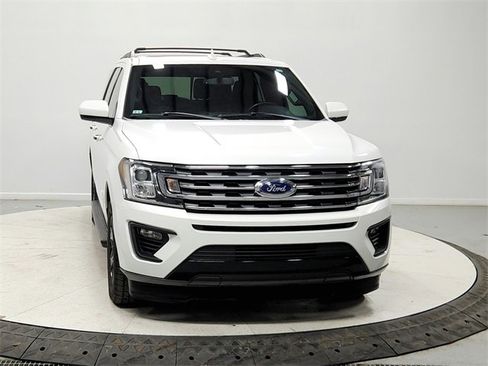 Used 2021 Ford Expedition XLT image 2