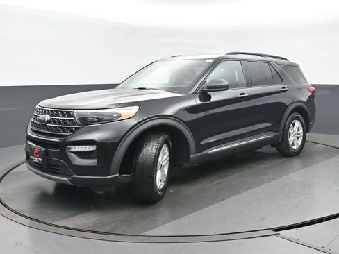 Used 2020 Ford Explorer XLT w/ Equipment Group 202A RWD image 7