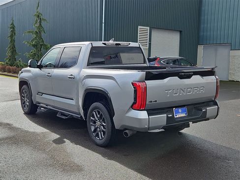 Used 2022 Toyota Tundra Platinum image 4