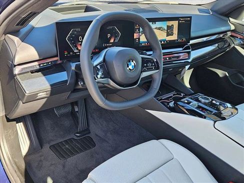 New 2026 BMW 540i xDrive w/ Premium Package image 9