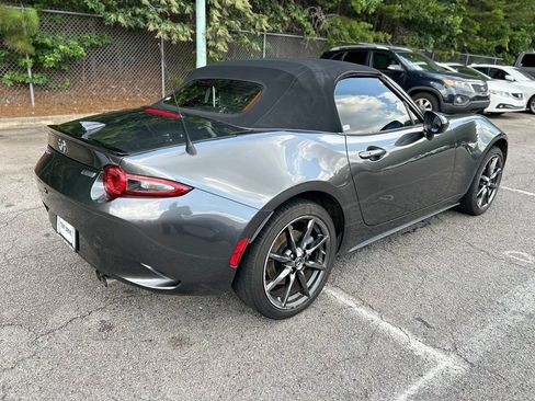 Used 2019 MAZDA MX-5 Miata Grand Touring w/ GT-S Package RWD image 7