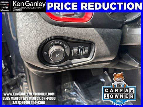 Certified 2023 Jeep Renegade Trailhawk w/ Sun/Sound Group AWD/4WD image 13