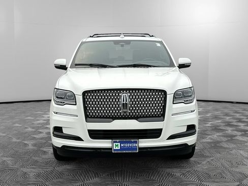 Used 2023 Lincoln Navigator Reserve w/ Monochromatic Package AWD/4WD image 7