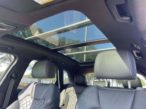 Certified 2023 Audi SQ5 Prestige w/ Prestige Package AWD/4WD image 18