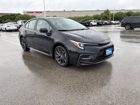 Used 2026 Toyota Corolla SE FWD image 7