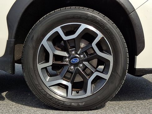 Used 2016 Subaru Crosstrek 2.0i AWD/4WD image 8