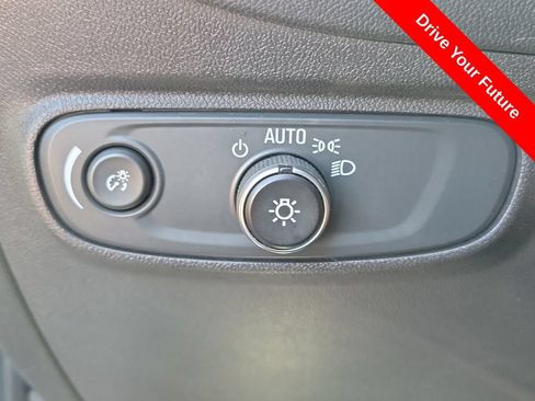 Used 2024 Chevrolet Equinox LT AWD/4WD image 18