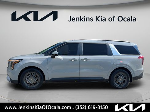 New 2026 Kia Carnival EX FWD image 6