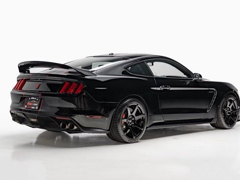 Used 2018 Ford Mustang Shelby GT350R w/ Equipment Group 920A image 6