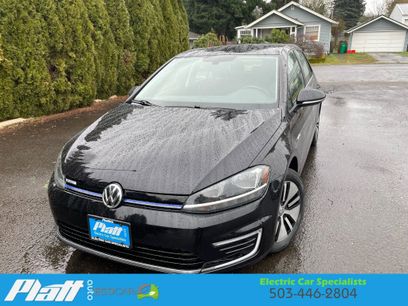 Used 2019 Volkswagen e-Golf SE w/ Driver Assistance Package