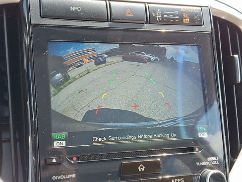 Used 2022 Subaru Ascent Premium w/ Convenience Package image 17