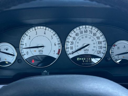 Used 2002 Chrysler Sebring Limited image 25