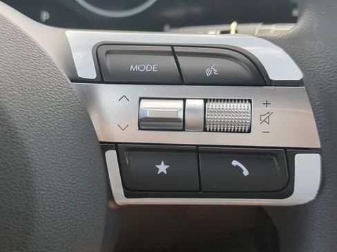 Used 2025 Hyundai Santa Cruz SEL FWD image 24