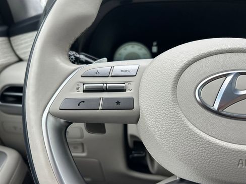 Used 2023 Hyundai Palisade Calligraphy image 17