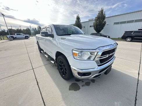Used 2019 RAM 1500 Big Horn AWD/4WD image 16