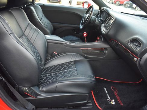 Used 2019 Dodge Challenger R/T Scat Pack w/ Widebody Package RWD image 43