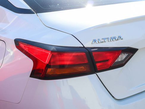 Used 2021 Nissan Altima 2.5 S image 12