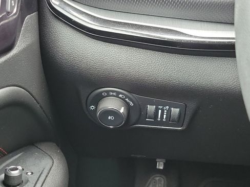 Used 2024 Jeep Compass Trailhawk w/ Trailhawk Elite Group image 11