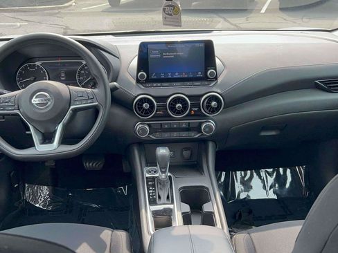 Used 2023 Nissan Sentra SV FWD image 24