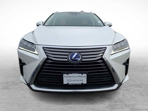 Used 2018 Lexus RX 450hL Luxury w/ Accessory Package image 2