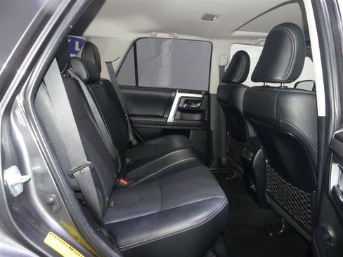 Used 2020 Toyota 4Runner Limited AWD/4WD image 28